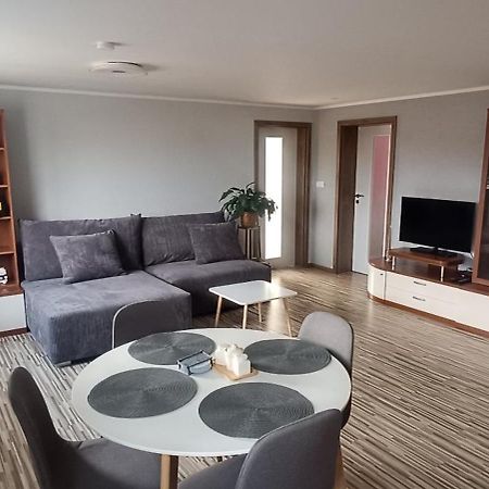 Apartman S Vyhladom Na Bojnicky Zamok Bojnice Ngoại thất bức ảnh