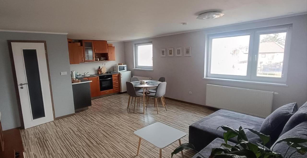 Apartman S Vyhladom Na Bojnicky Zamok Bojnice Ngoại thất bức ảnh